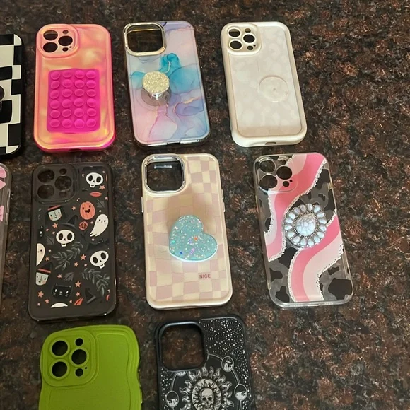iPhone 13 Pro Max cases - Picture 4 of 5